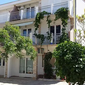 Apartman Ivi Horvátország