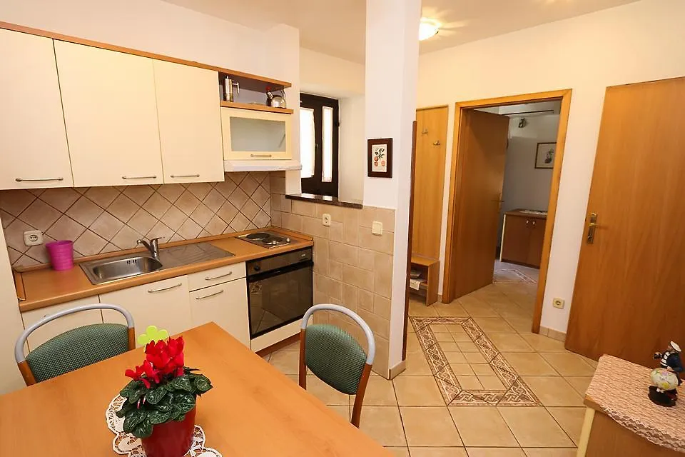 Altstadt Lovran Apartment
